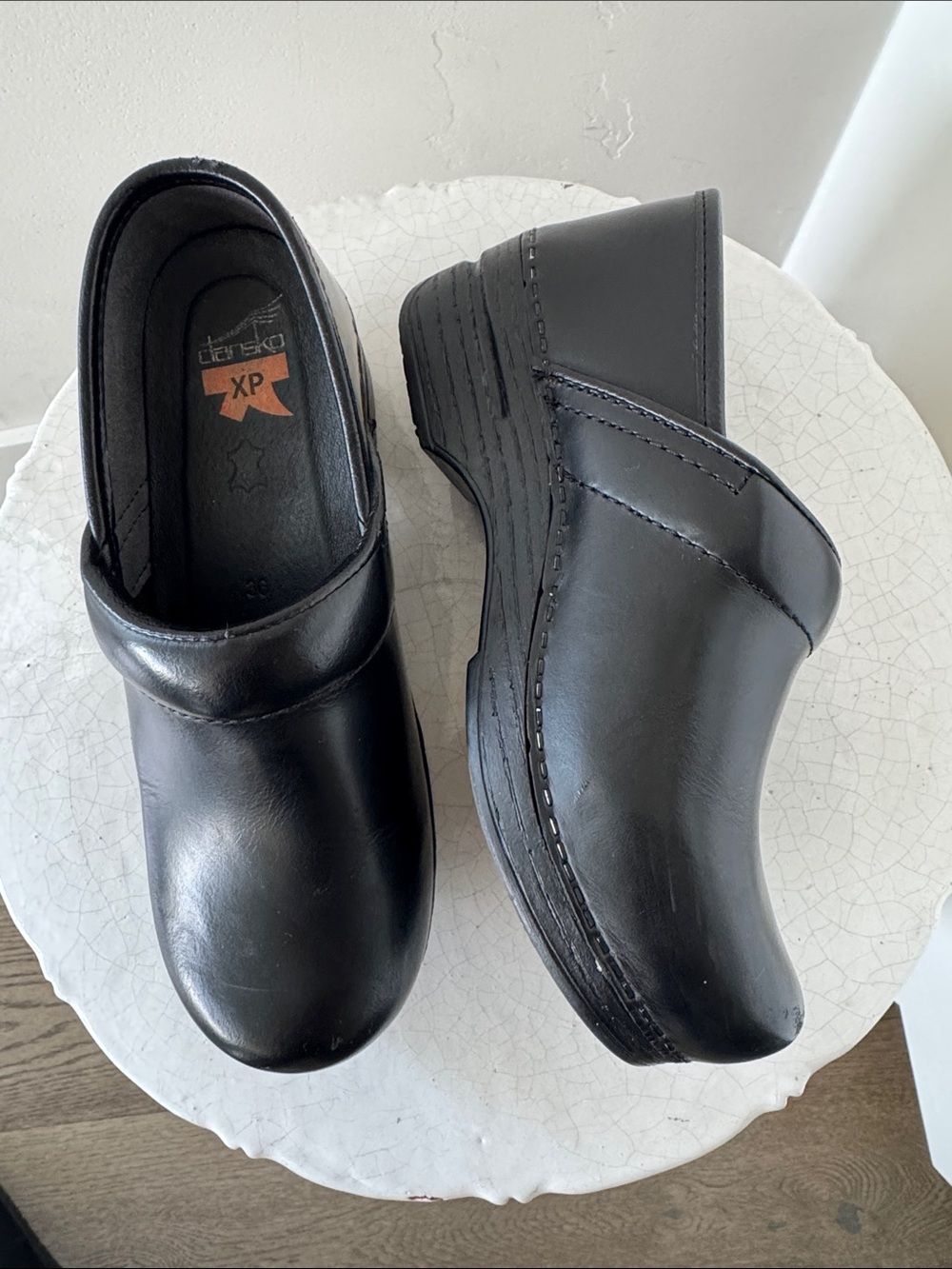 Dansko XP Women’s Black Leather Slip-On Clogs Professional Shoes Size EU36